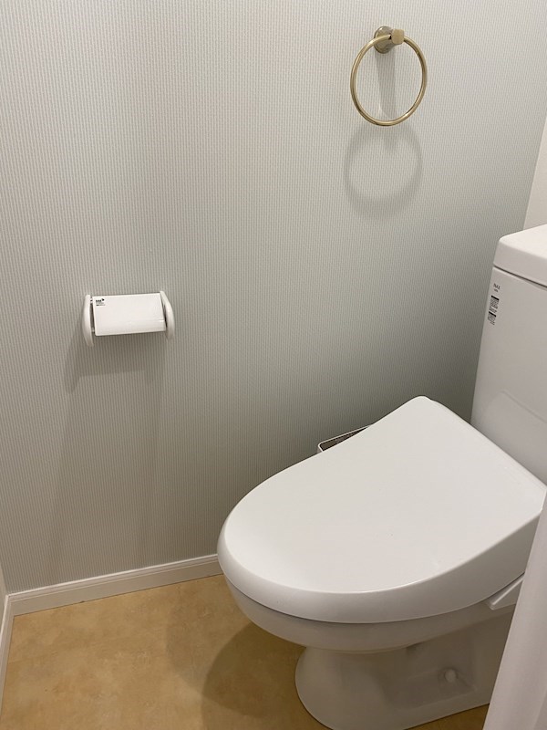 都営大江戸線 落合南長崎駅 徒歩7分 3階建 築6年のトイレ写真