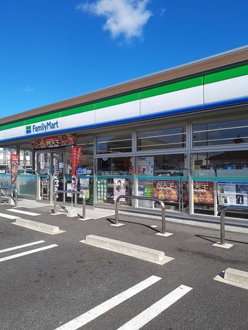 コンビニ　ファミリーマート 小牧西之島店（コンビニ）まで548m