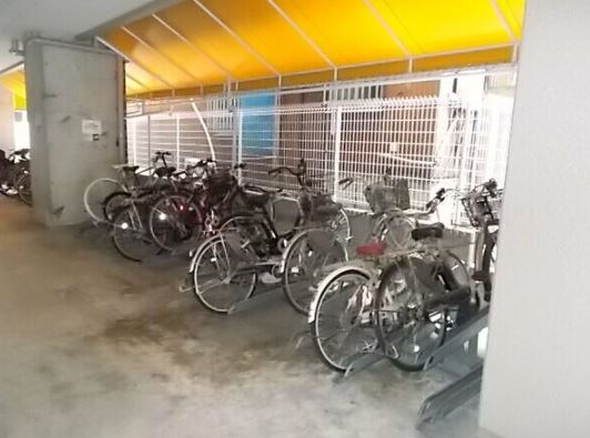 駐車場　駐輪場