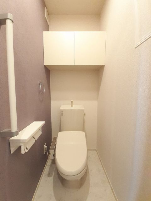 ロイヤル宮浦のトイレ写真