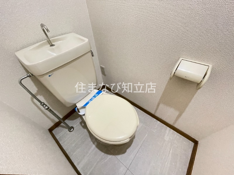 トイレ　別室同型写真