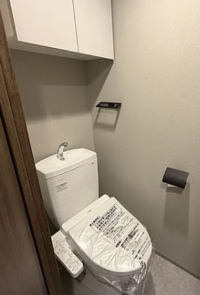 トイレ　別タイプ部屋　参考写真です