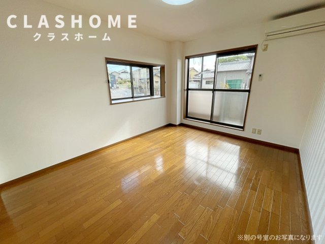 エトワール参番館の居間写真