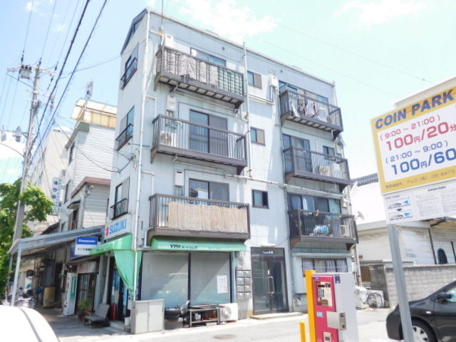建物外観　ワンフロア２部屋で全部屋角部屋です