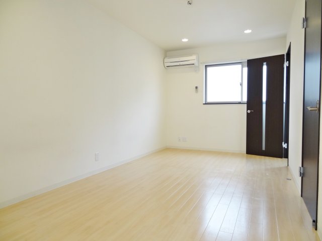 S BOXの居間写真