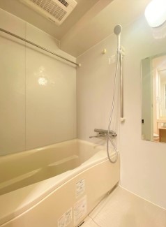 バス・シャワールーム　別部屋参考写真