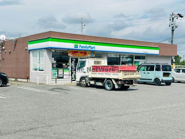 コンビニ　ファミリーマート大垣北方町店（コンビニ）まで610m