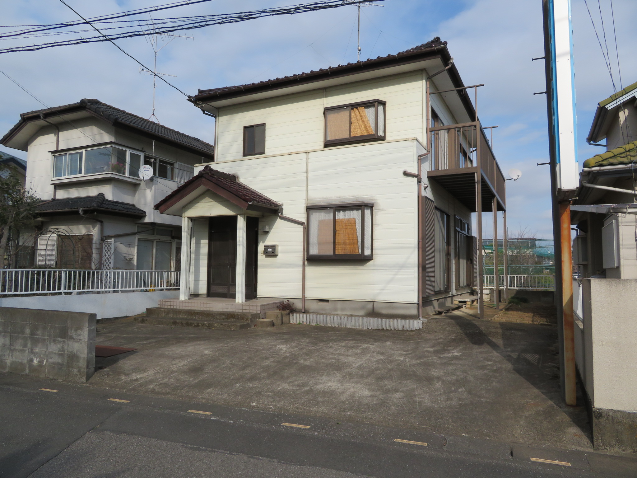 吉見町那智貸家の建物外観