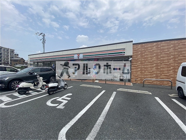 コンビニ　セブンイレブン藤井寺国府1丁目店（コンビニ）まで508m