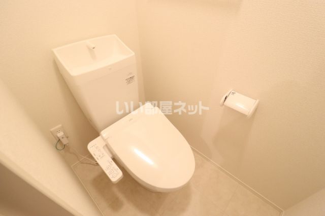 【前橋市三河町のアパートのトイレ】