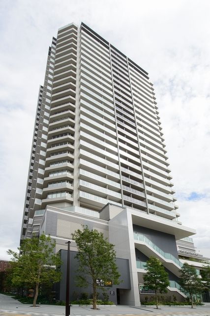 【さいたま市大宮区桜木町のマンションの建物外観】