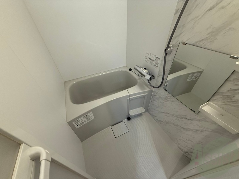 バス・シャワールーム　寝室です。部屋をどう使うかはあなた次第です！