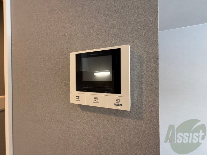 セキュリティ　ＴＶモニター付インターホンです。来客者の顔が見えるので安心！