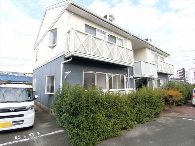 建物外観　落ち着いた雰囲気の外観です