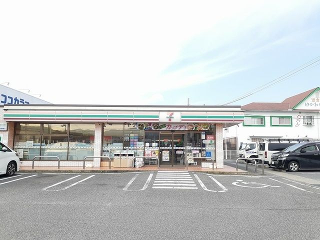 【橋本市高野口町伏原のアパートのコンビニ】