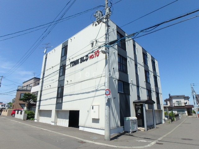 札幌市白石区北郷一条のマンションの建物外観