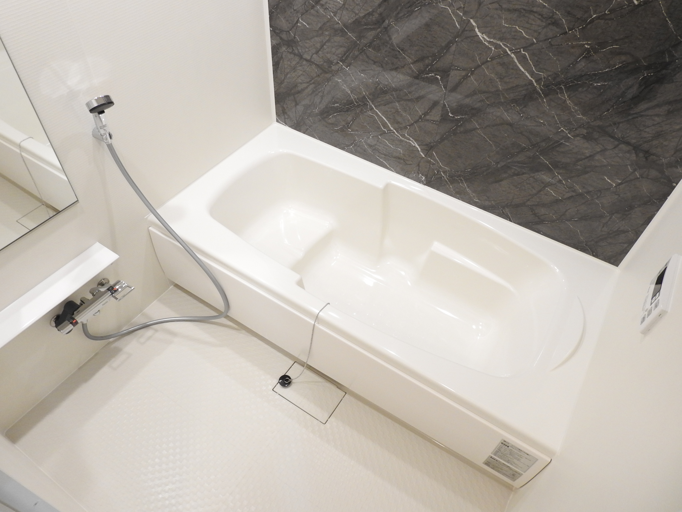 バス・シャワールーム　追い焚き・浴室乾燥機付☆彡