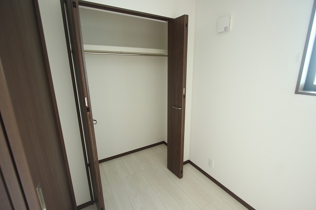 収納　同物件別号室のものです。