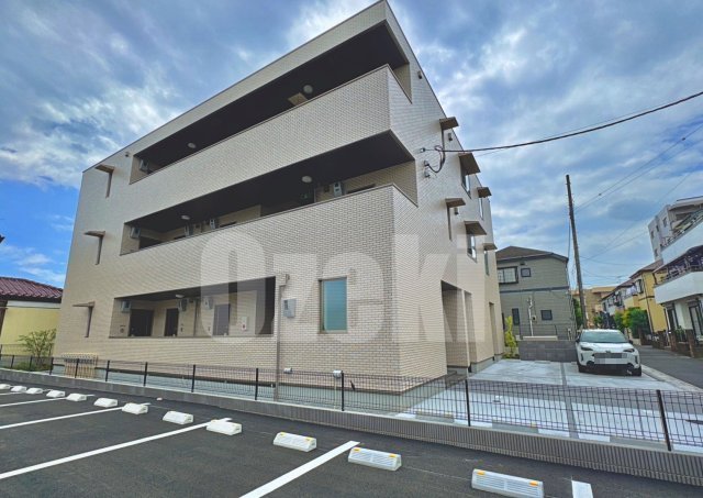 フォレストガーデンの建物外観