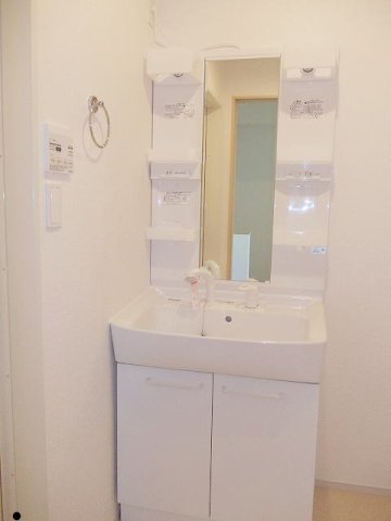 洗面設備　広い洗面スペース