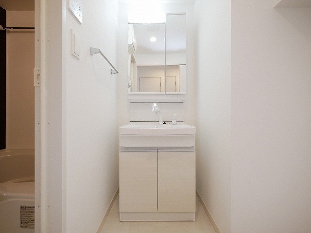 洗面設備　使いやすい洗面所です