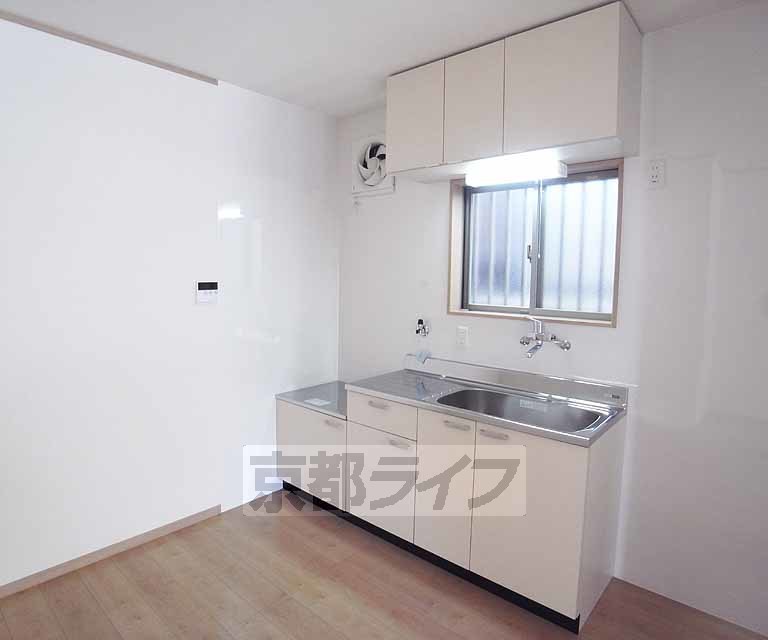 キッチン　収納スペースばっちりの綺麗なキッチンです！