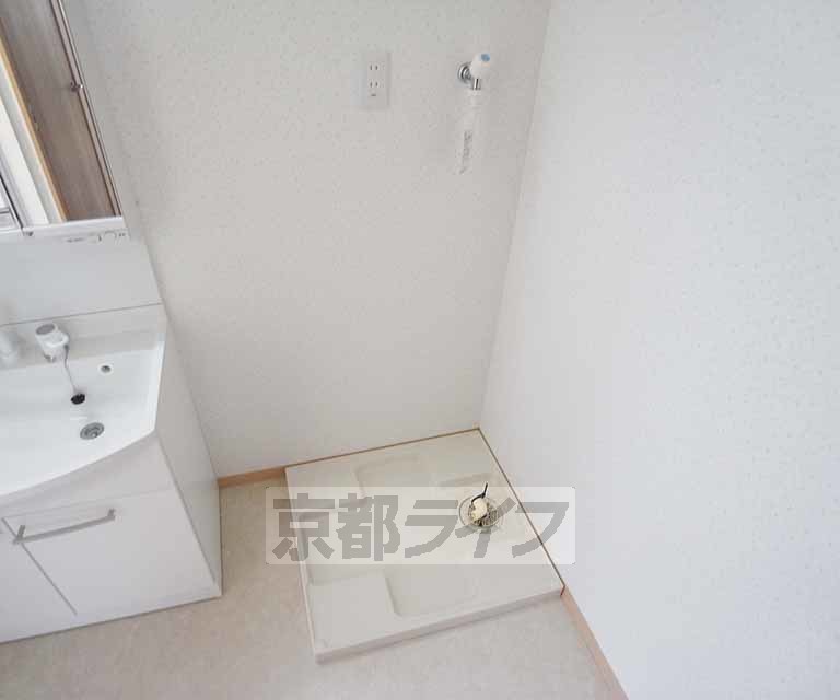 その他設備　洗濯置き場は室内です