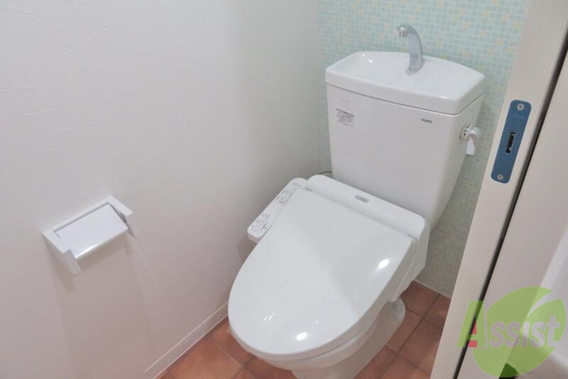 トイレ　トイレはシンプルですが清潔感が有って使い易そうです。