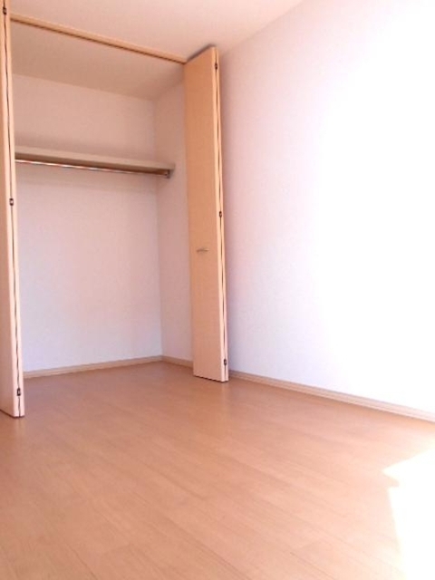 その他部屋・スペース　洋室６帖（南側）