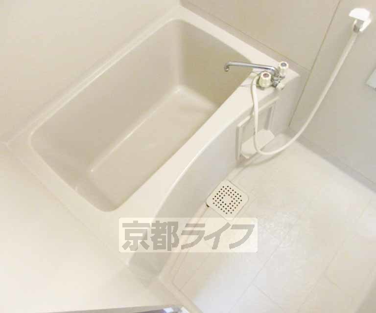 バス・シャワールーム　ゆったりとしたお風呂です・