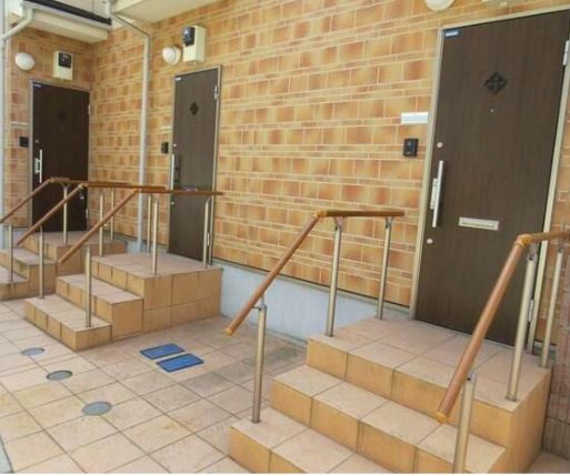 エントランス　建物の内部です