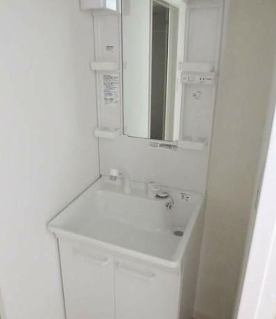 洗面設備　独立洗面台です