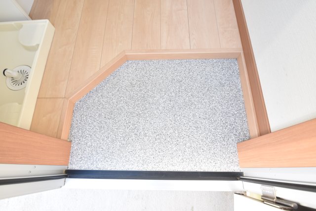 玄関　※参考写真