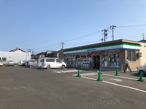 コンビニ　ファミリーマート あすと長町店（コンビニ）まで411m