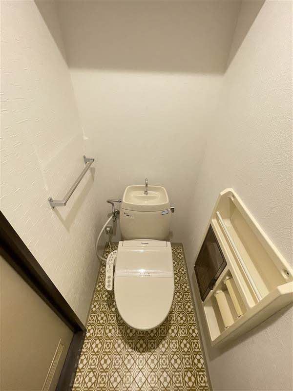 トイレ　トイレ