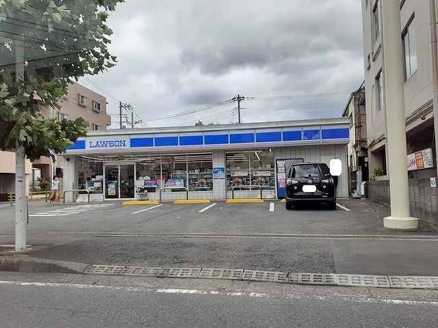 コンビニ　ローソン（コンビニ）まで600m