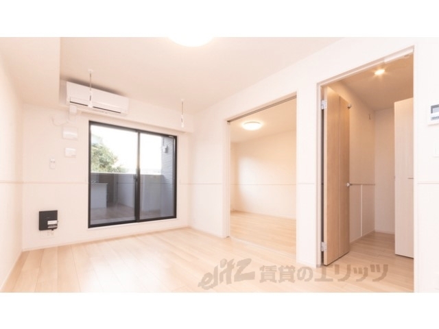 居室・リビング　同仕様