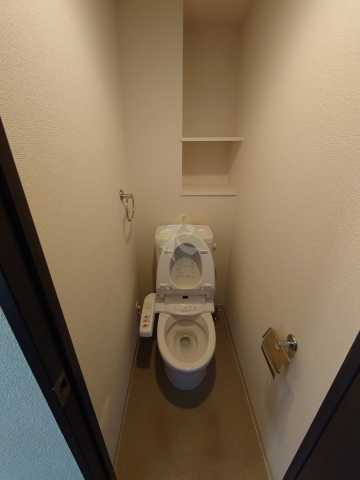 トイレ　サンテミリオン池袋III