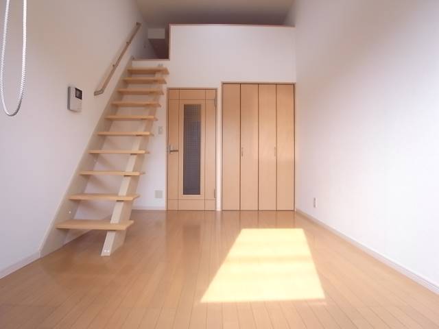 居室・リビング　広々リビングです。