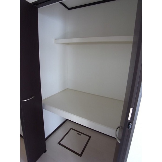 収納　廊下収納