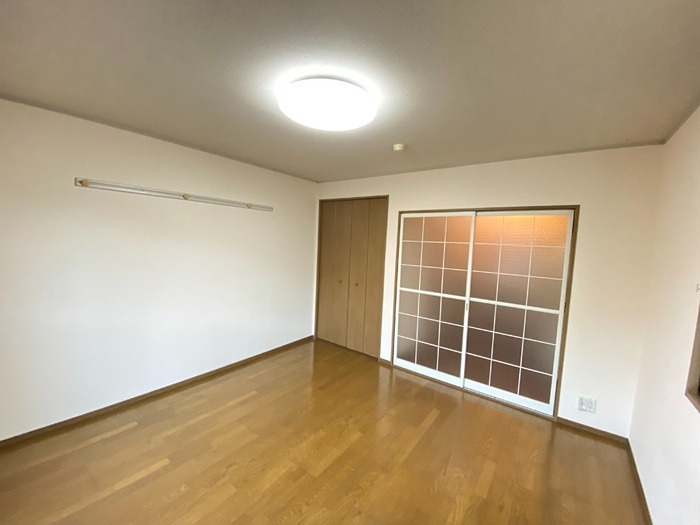 その他部屋・スペース　フローリングの室以内です。