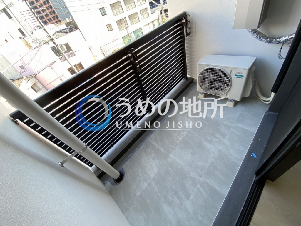 バルコニー　バルコニー