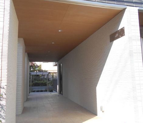 エントランス　エクセリア若宮