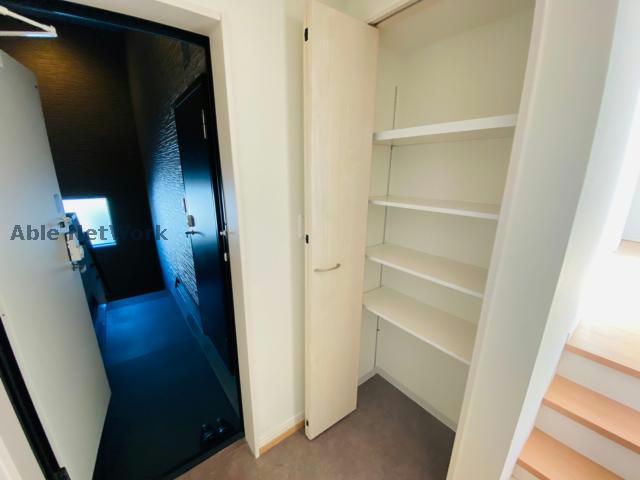 玄関　※同型・現況優先