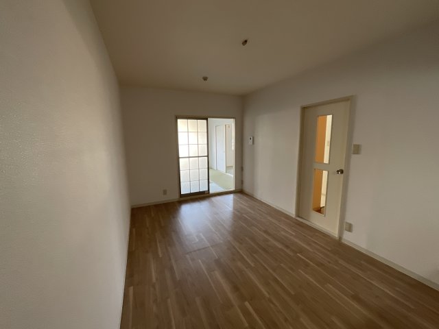 居室・リビング　ゆったり過ごせる居間です