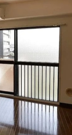 居室・リビング　こちらの居間で趣味の時間をお楽しみください