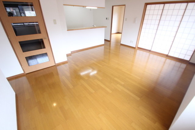 居室・リビング　２０２号室の写真