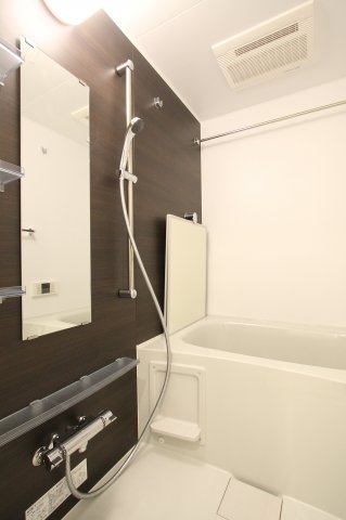 バス・シャワールーム　弊社は都内全域の物件をご紹介可能です！