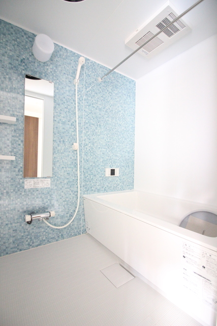 バス・シャワールーム　１５帖の広々ＬＤＫ（同タイプ２０２号室参考写真）