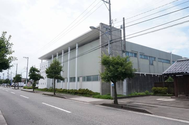 病院　佐川クリニック（病院）まで833m